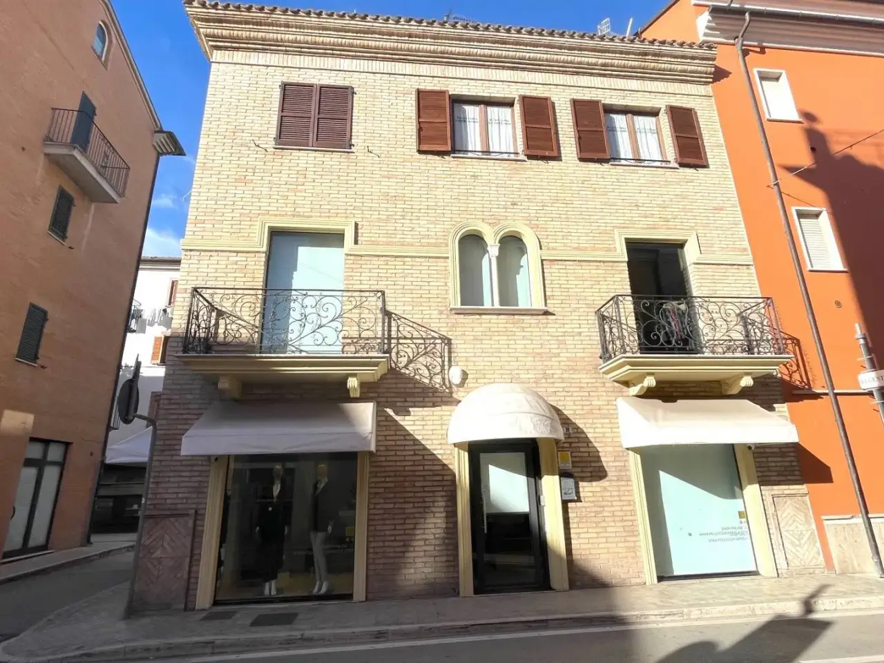 Negozio in Via San Martino 39, San Benedetto Del Tronto, {3} - Foto 2