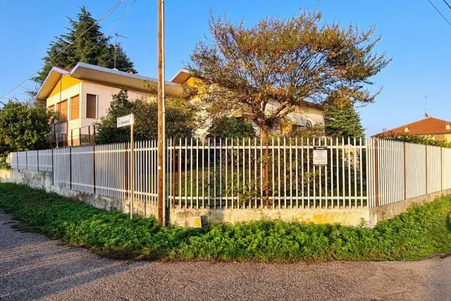 Villa in Via Benedetto Speroni 68, Legnano - Foto 1