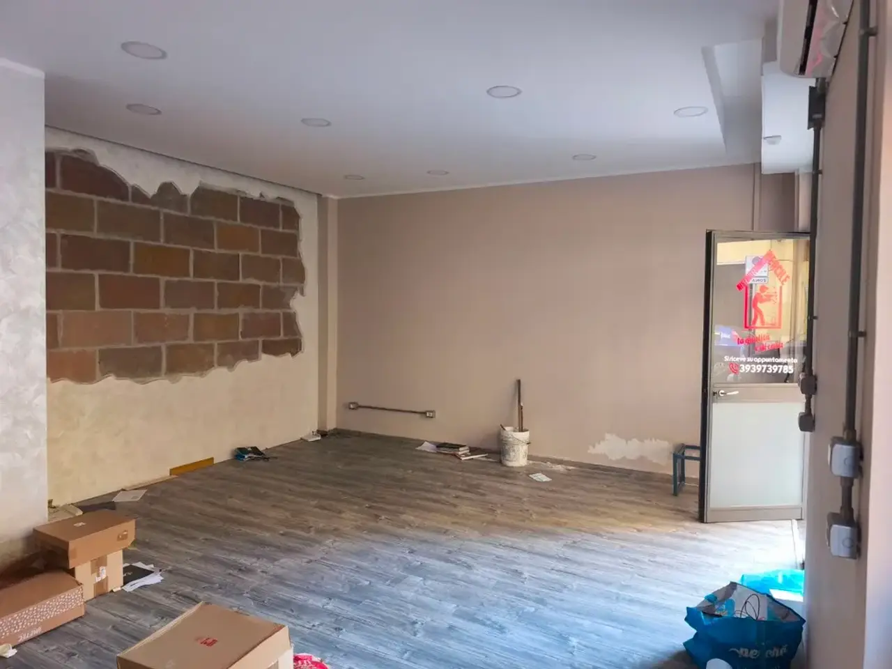 Negozio in Via F. Guarini, Avellino, {3} - Foto 1