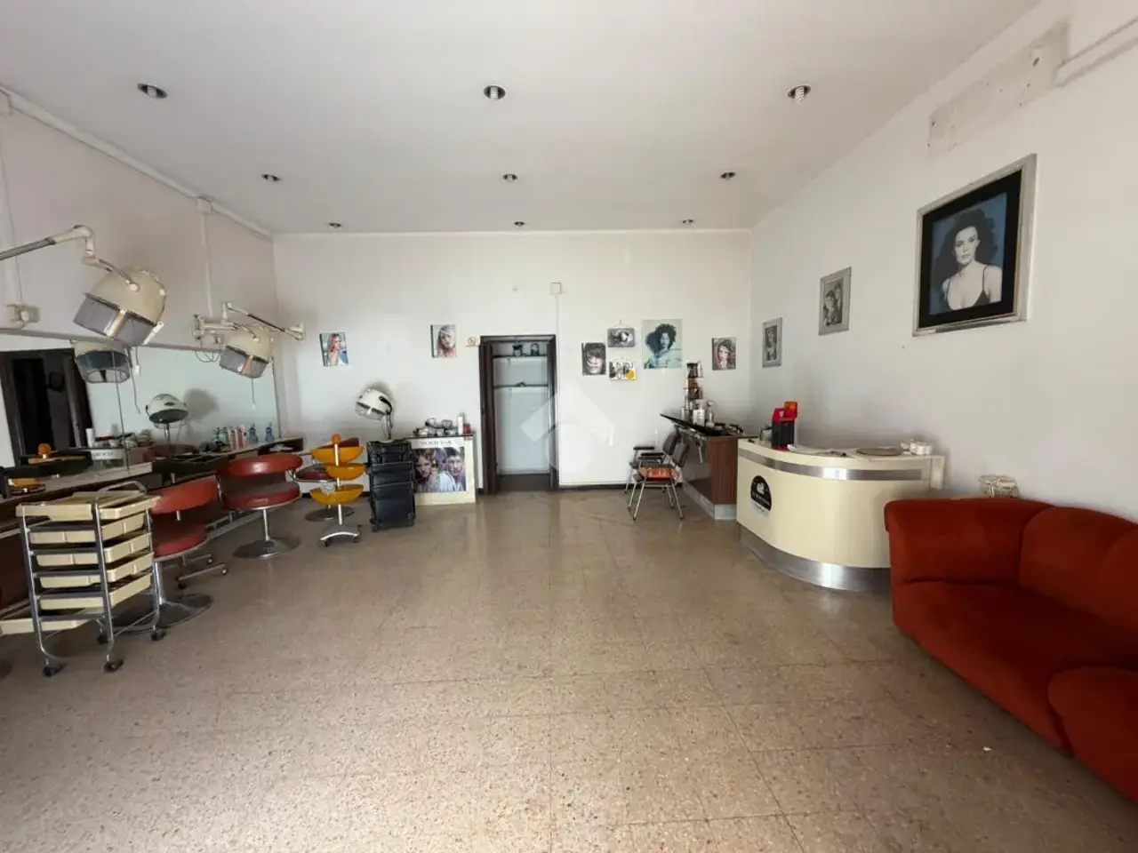 Negozio in Via di Morena 9, Ciampino, {3} - Foto 1