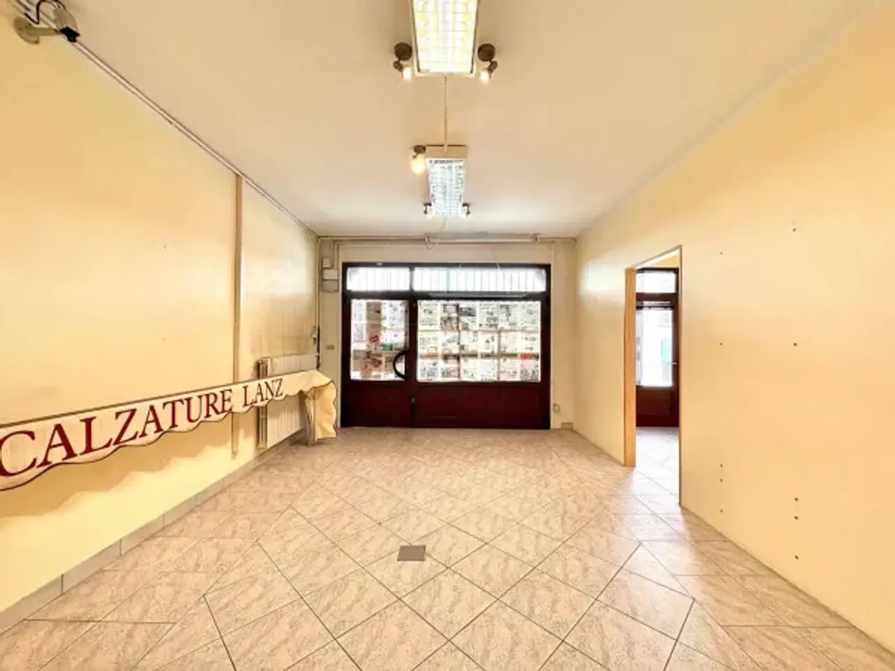 Negozio in Via Pietro Micca, San Damiano D'Asti, {3} - Foto 2