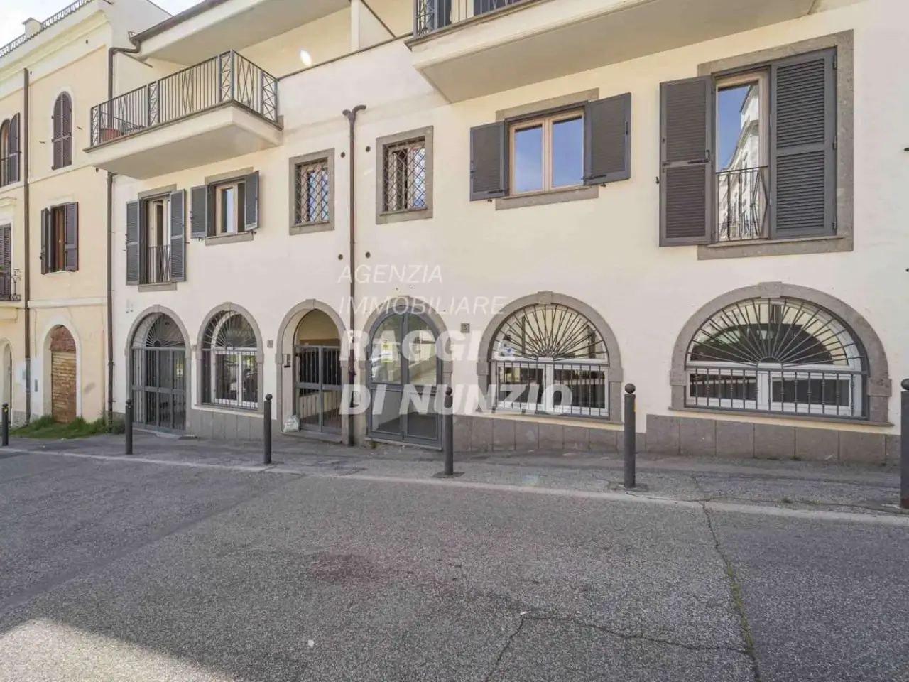 Negozio in Principe di Napoli 5, Grottaferrata, {3} - Foto 1