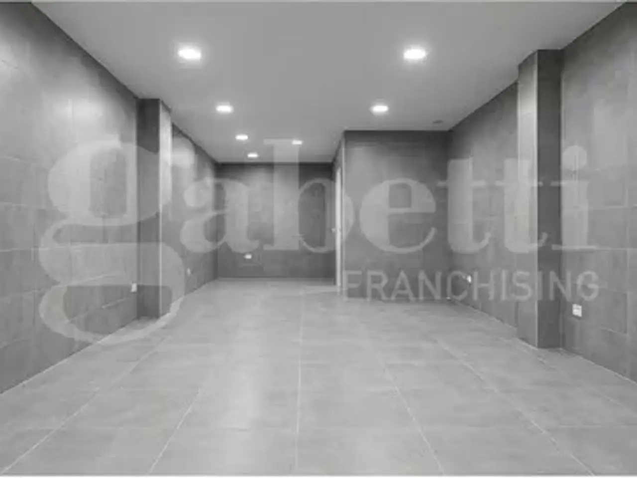 Negozio in Corso Vittorio Emanuele 648, Napoli, {3} - Foto 1