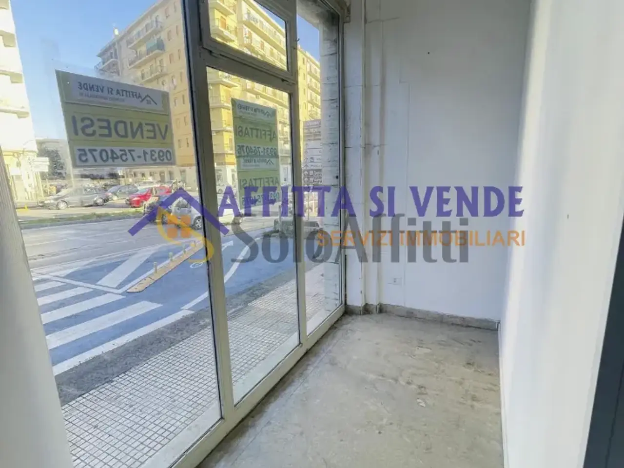 Negozio in Viale Santa Panagia 5, Siracusa, {3} - Foto 2