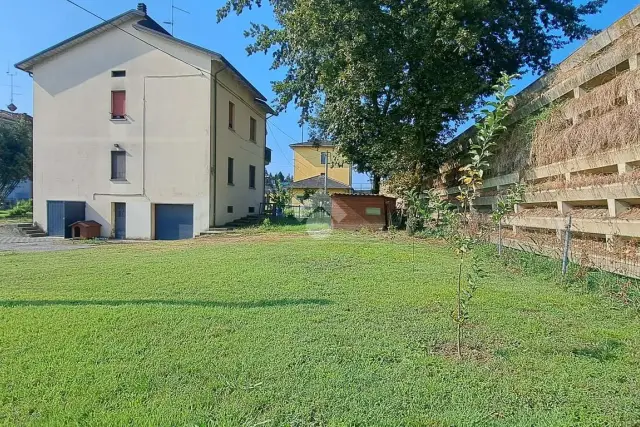 Villa in Via Solferino 12, Medesano - Foto 1