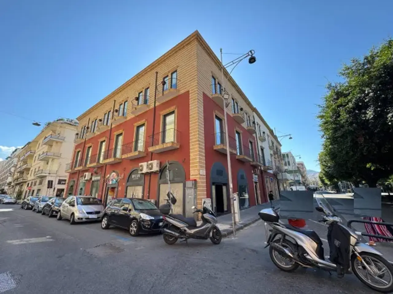 Negozio in Piazza Cairoli 49, Messina, {3} - Foto 2