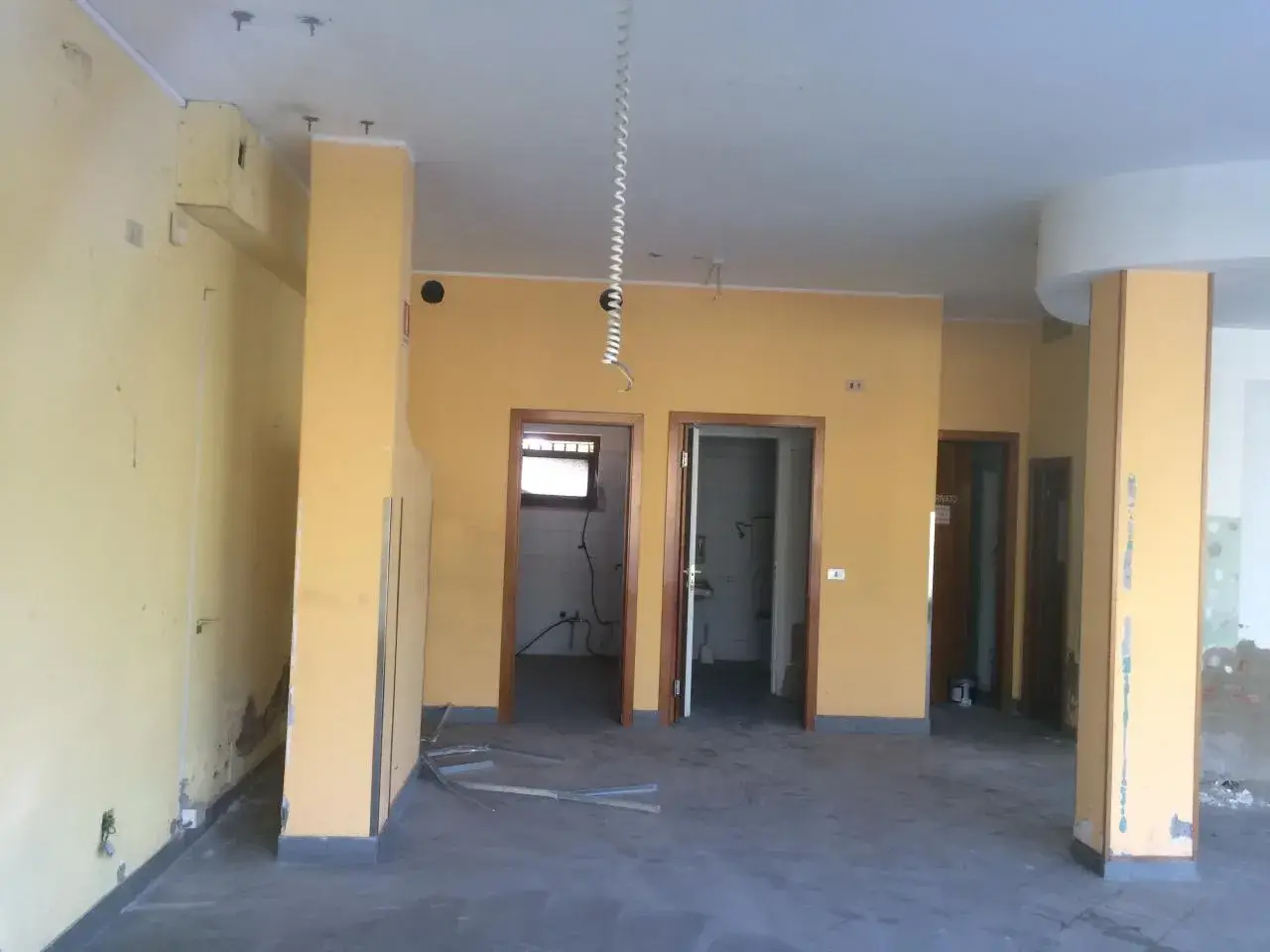 Esercizio commerciale in Via Fiorentina 56, Pisa, {3} - Foto 1