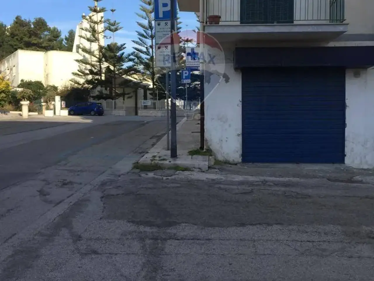 Negozio in Via Pietro Giannone 42, Vieste, {3} - Foto 1