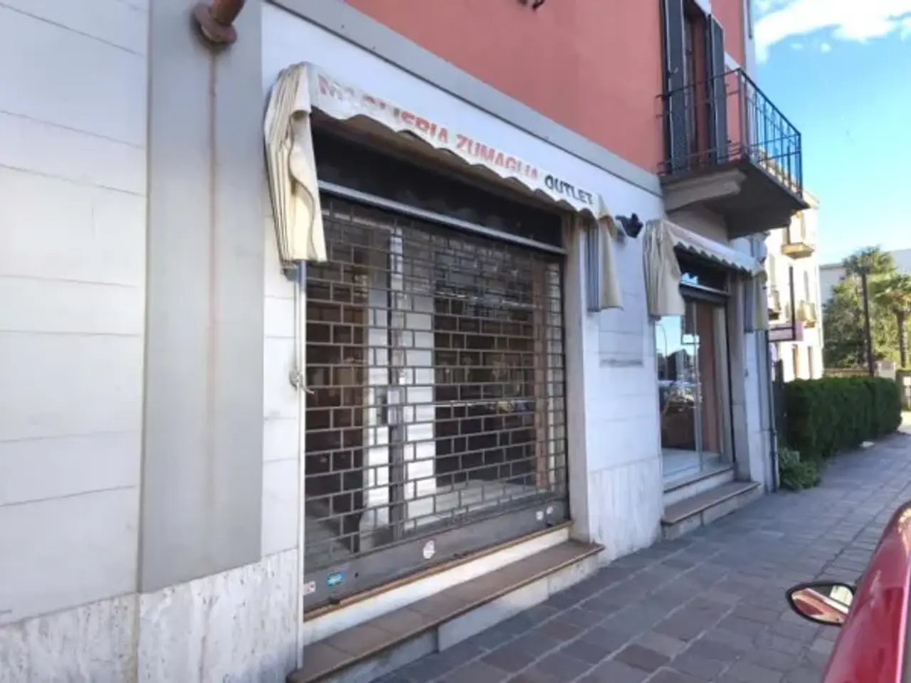 Negozio in Via San Giuseppe Cottolengo 25, Biella, {3} - Foto 2
