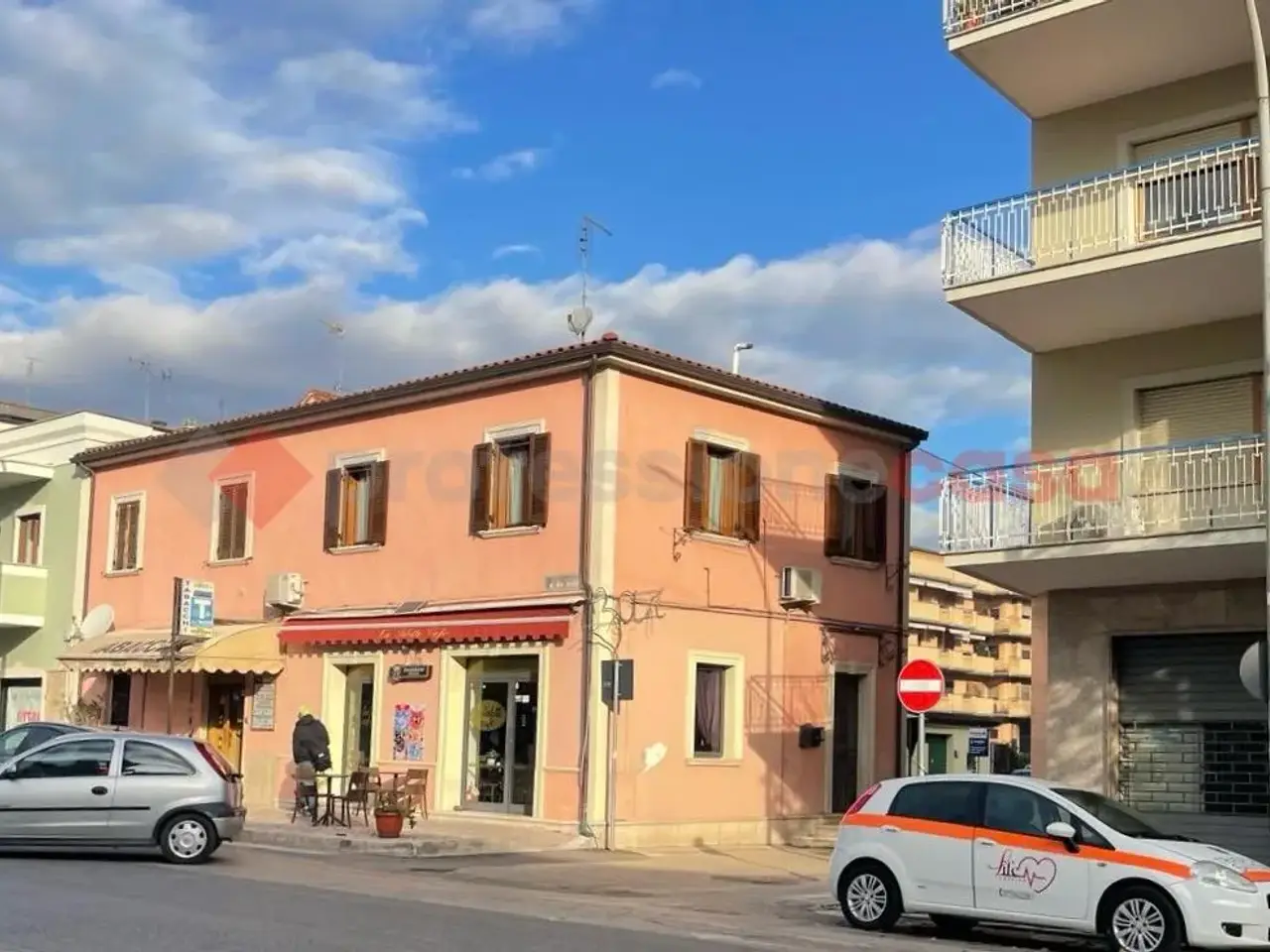 Negozio in Via Enrico De Nicola 181, Cassino, {3} - Foto 2