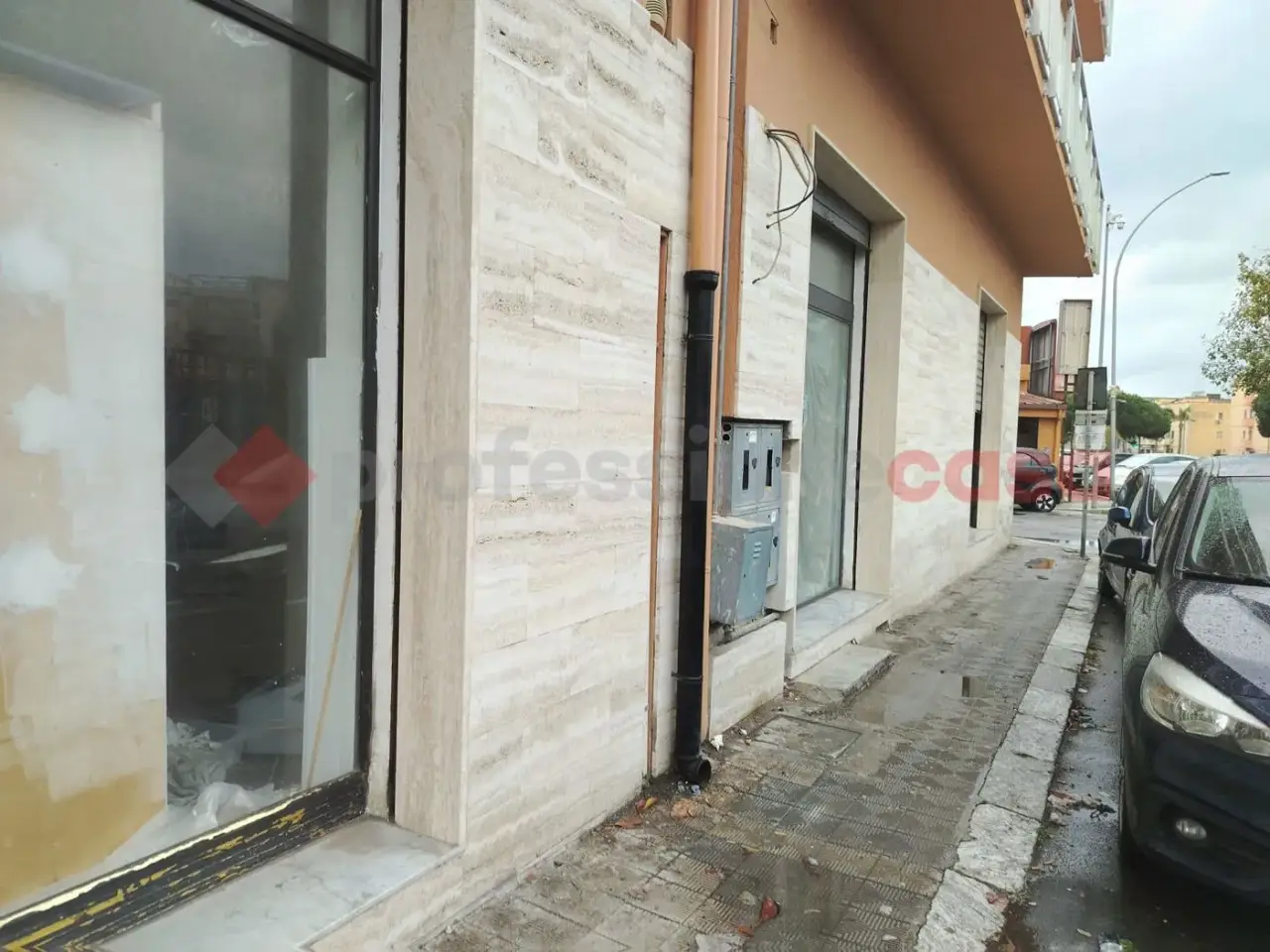 Negozio in Via Italo Alaimo (Adiacente Stadio) 35, Reggio di Calabria, {3} - Foto 2