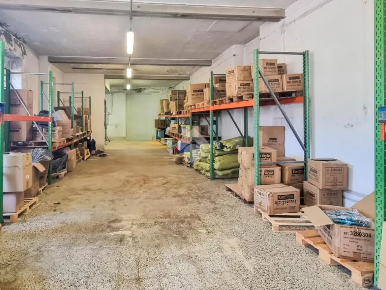 Magazzino in Via Privata Europa 6, Calco, {3} - Foto 1