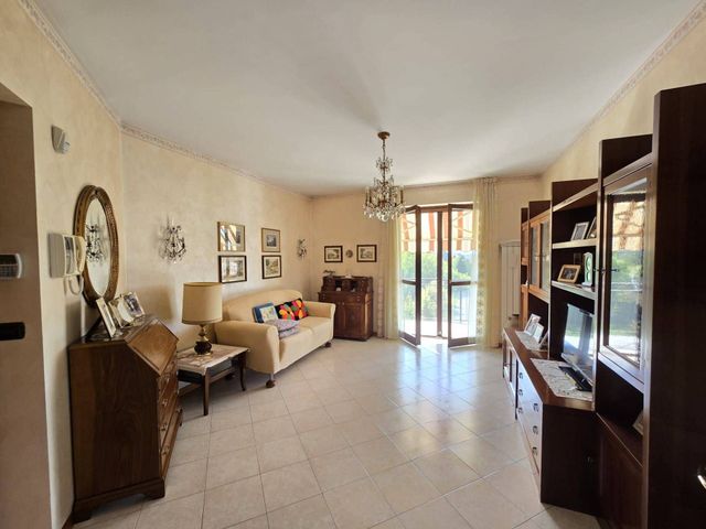 main gallery real estate image