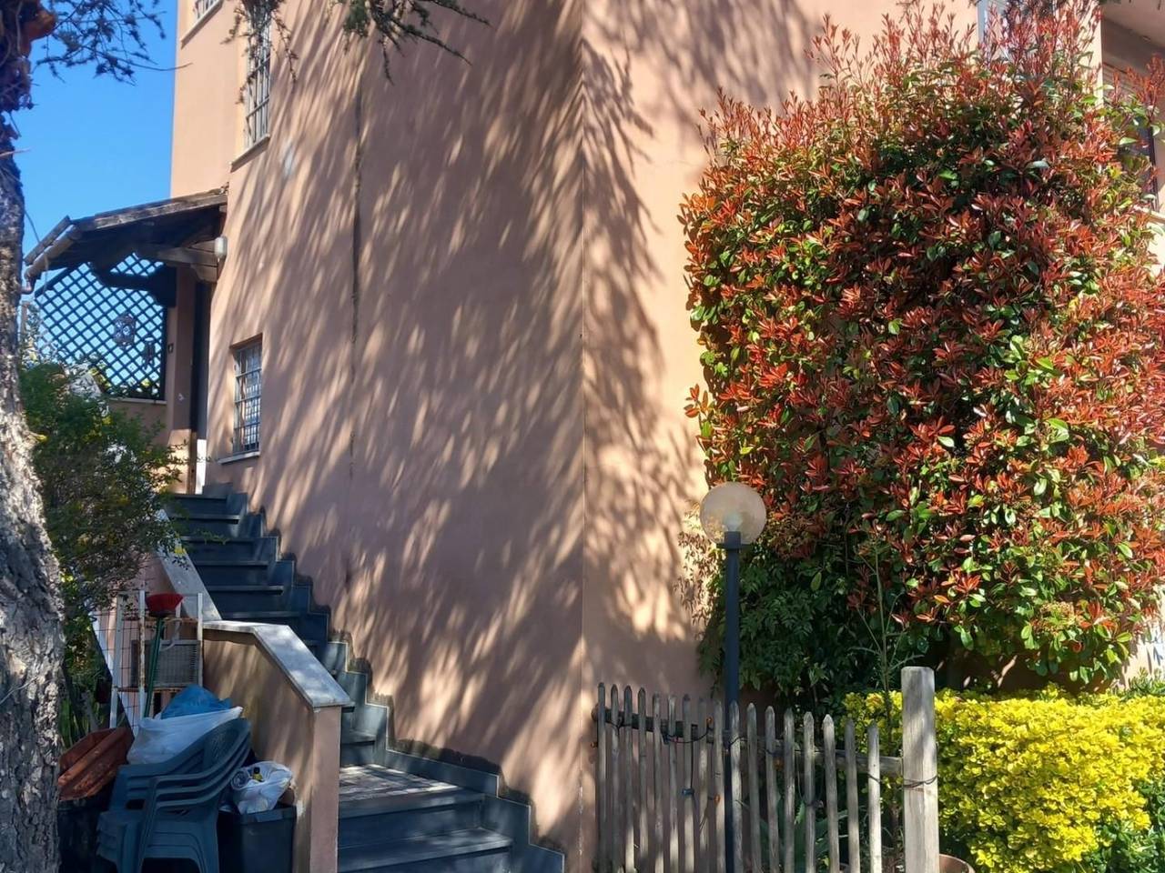 casa indipendente in vendita a Pisa in zona Porta a Mare