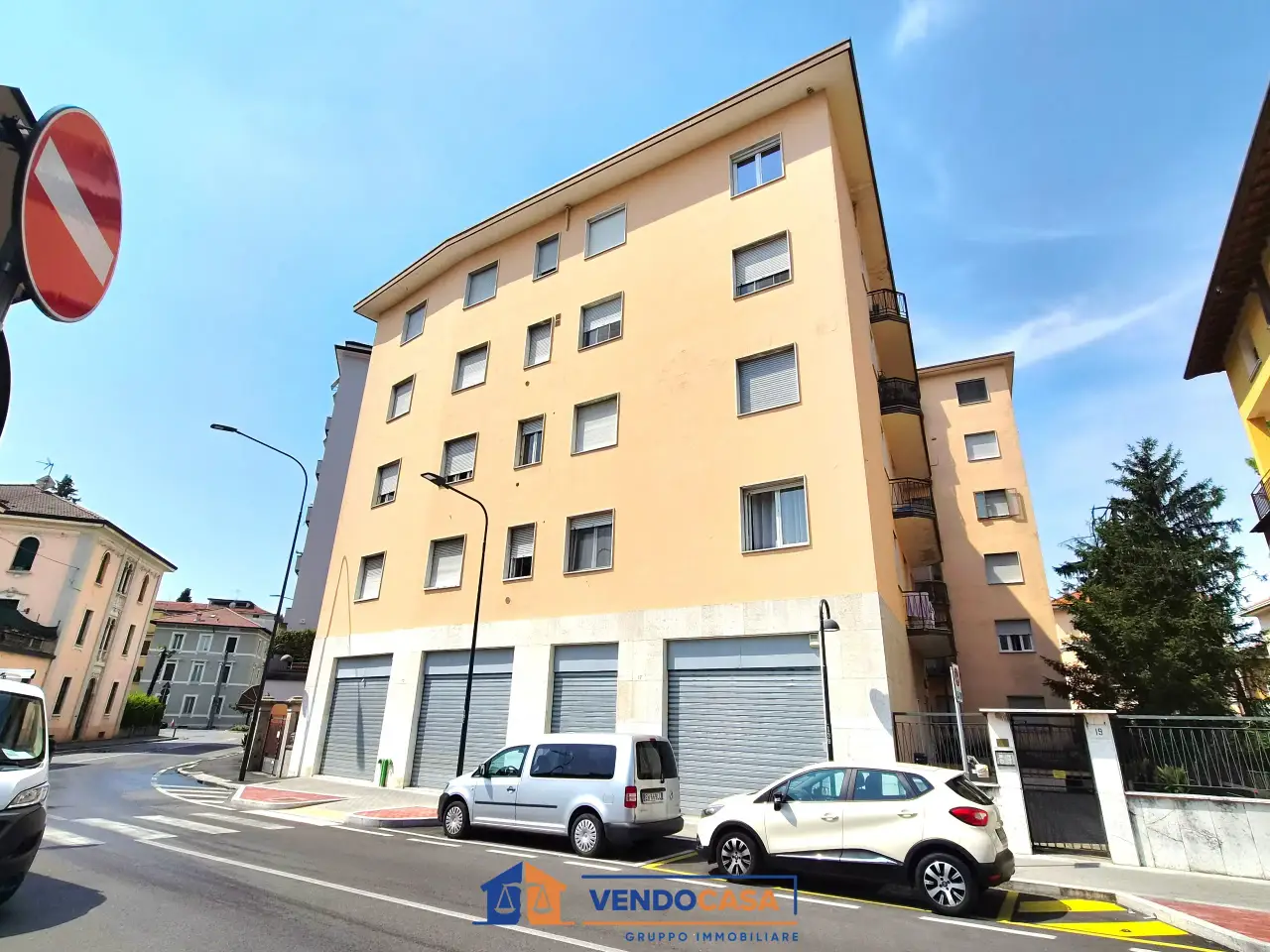 Negozio in Via G. Camozzi 17d, Brescia, {3} - Foto 2