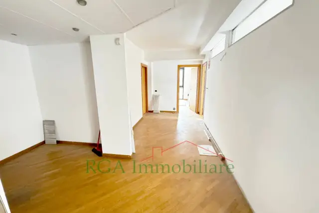 Shared office in Via Silvio Spaventa, Bergamo - Photo 1