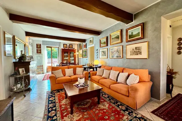 main gallery real estate image