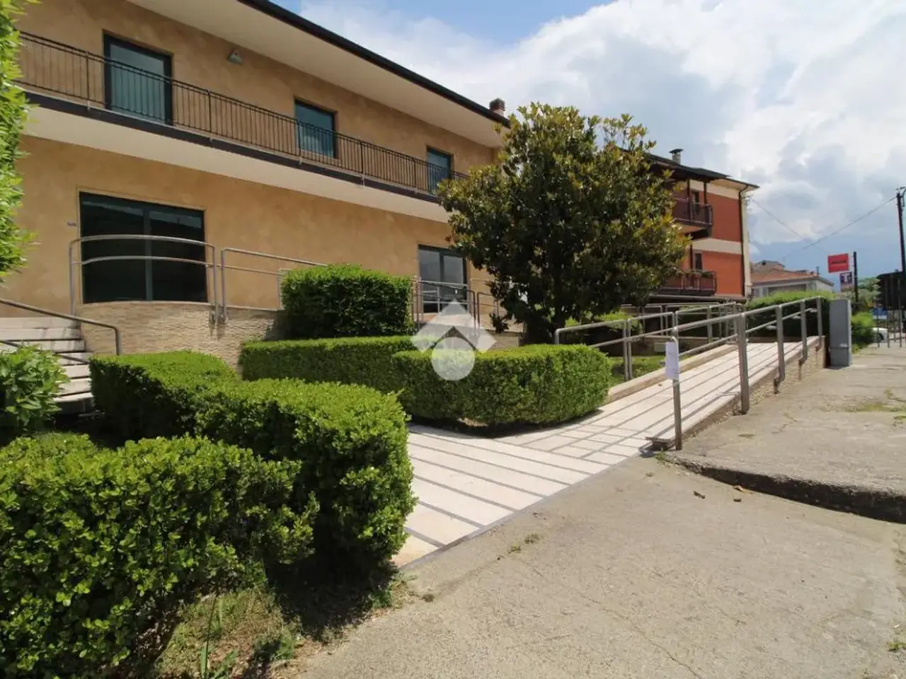Negozio in Corso Italia 131, Montalto Uffugo, {3} - Foto 1