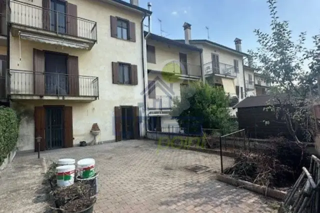 Terraced house in Via Andronio, Miradolo Terme - Photo 1