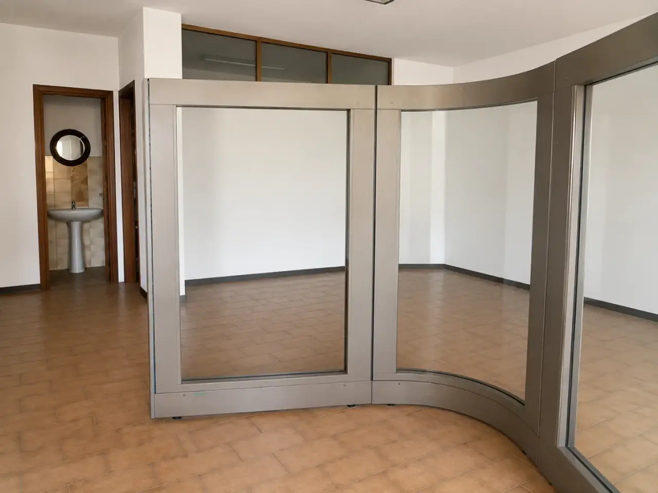 Ufficio in , Carrara, {3} - Foto 2