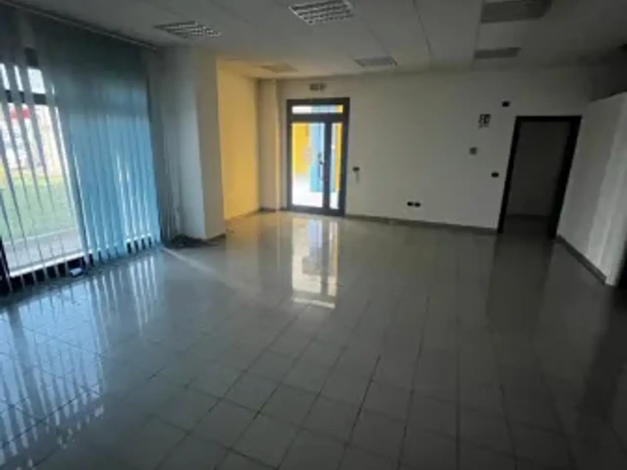 Ufficio in , Bagnolo San Vito, {3} - Foto 1
