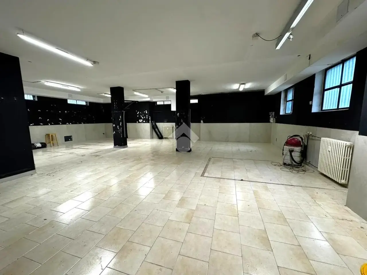 Laboratorio in Via Filippo Anghileri 4, Milano, {3} - Foto 2