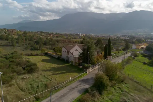 Terreno edificabile in Via Edoardo Scarfoglio 27, L'Aquila - Foto 1