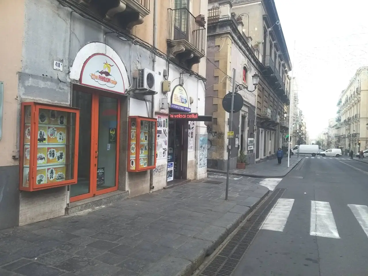 Negozio in Via Etnea 418, Catania, {3} - Foto 1