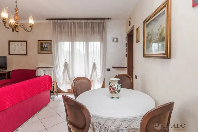 4-room flat in Via Isonzo, Noventa Padovana - Photo 1