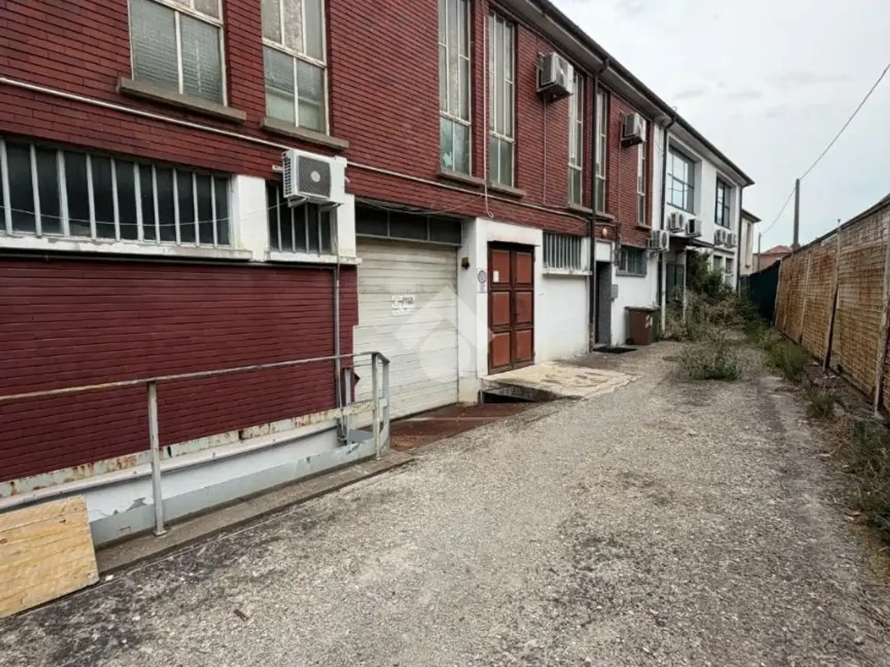 Magazzino in Strada Ronco, Tortona, {3} - Foto 1