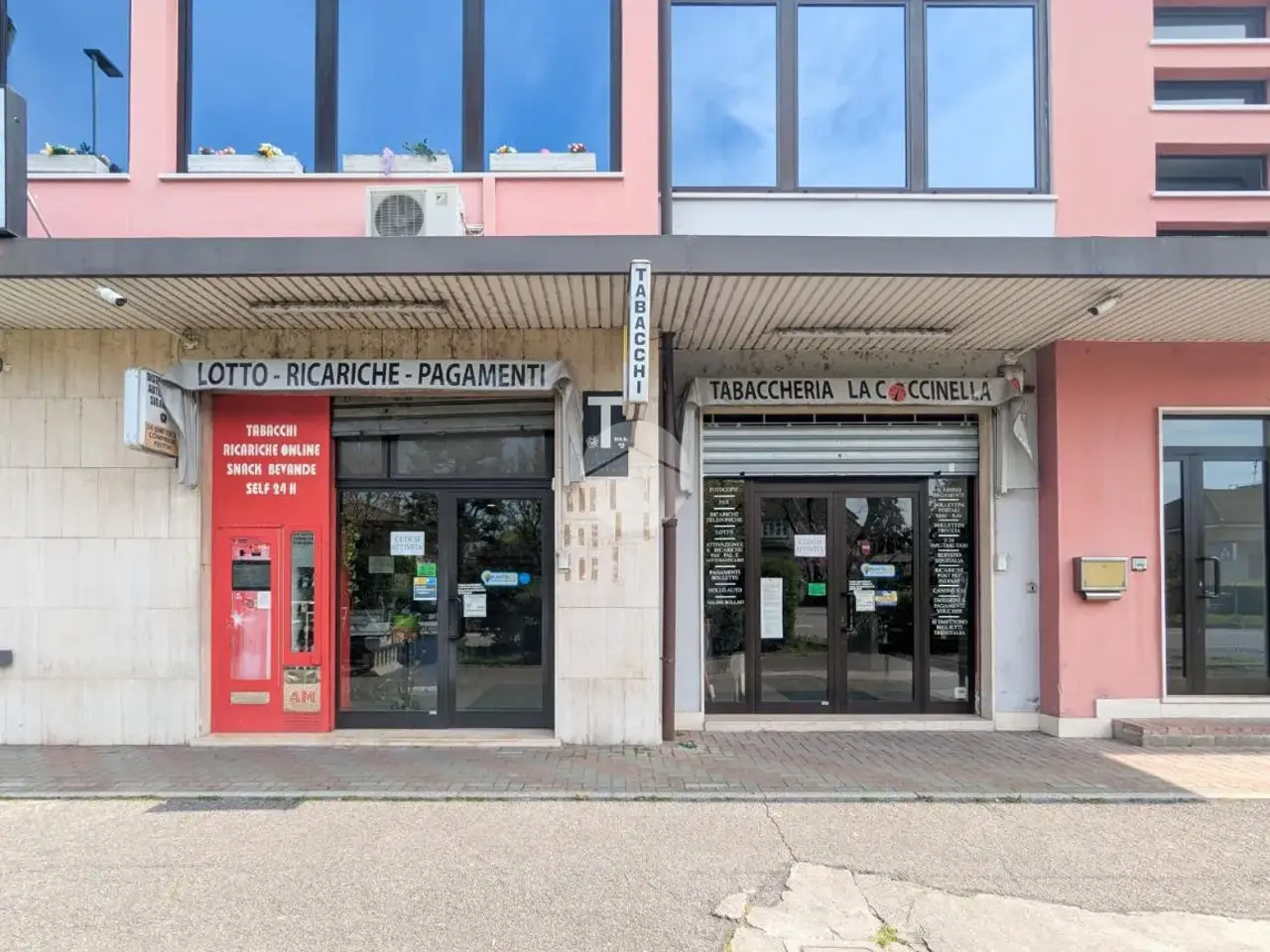 Negozio in Viale G. Marconi 65, Montichiari, {3} - Foto 1