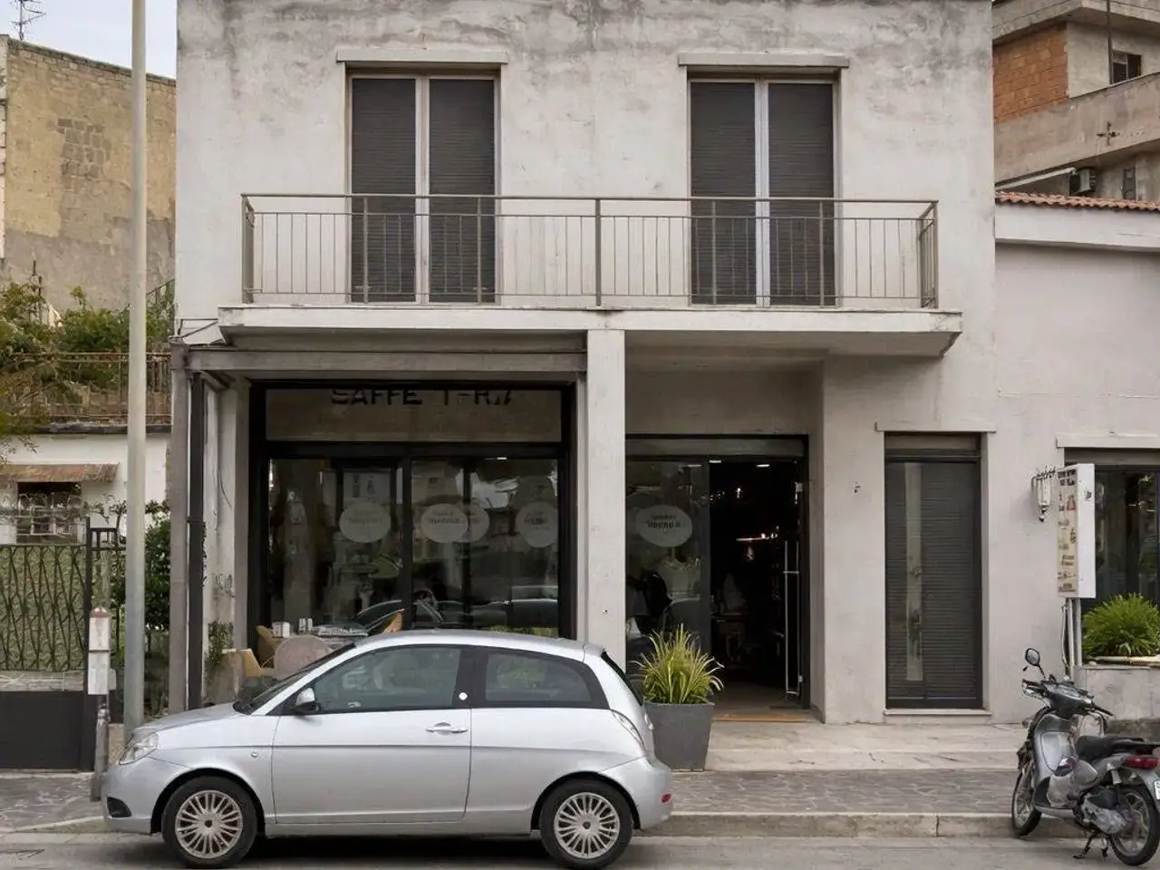 Negozio in Via Domiziana 324, Mondragone, {3} - Foto 1