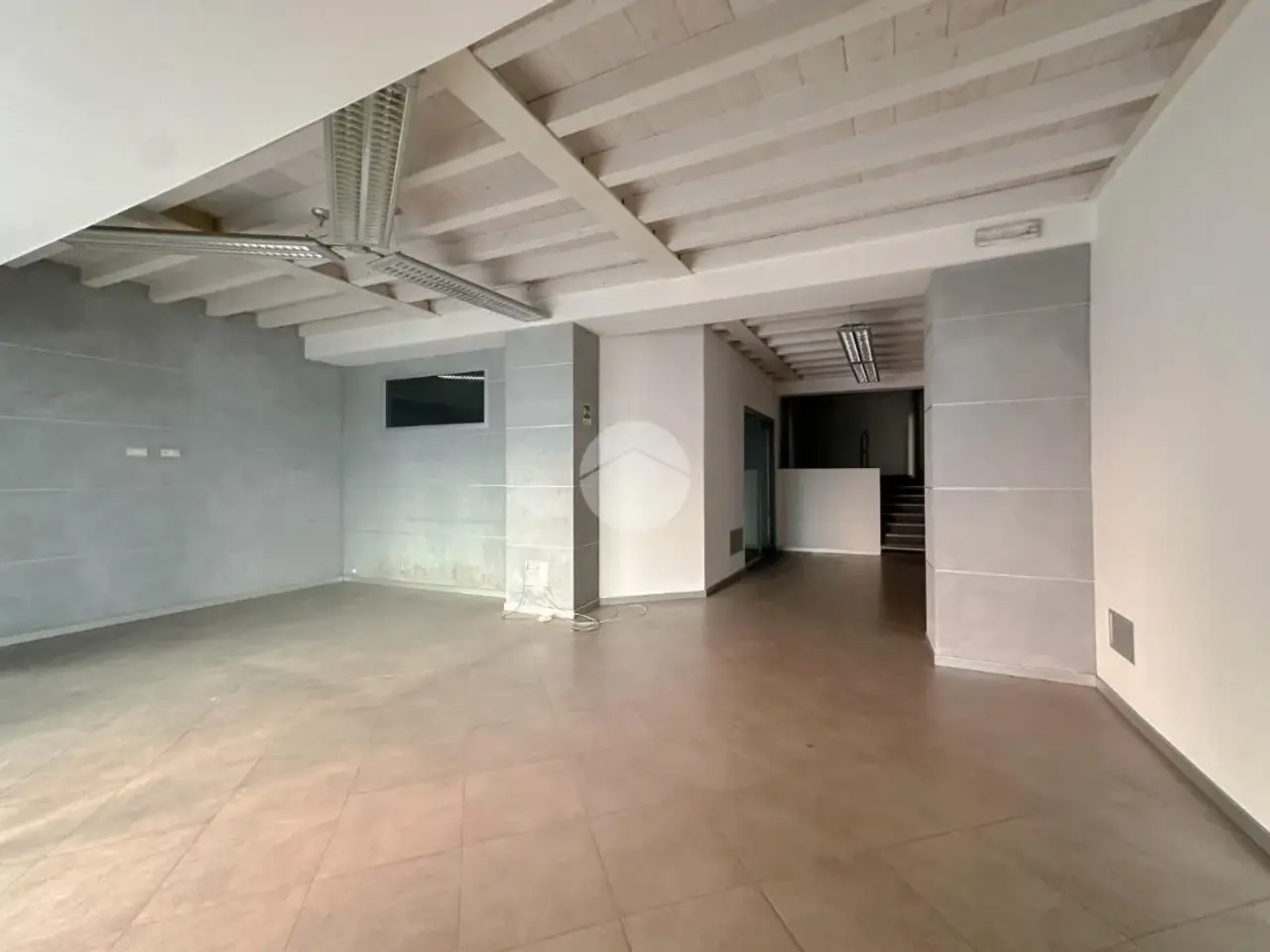 Negozio in Via Chiassi 15, Castiglione delle Stiviere, {3} - Foto 1