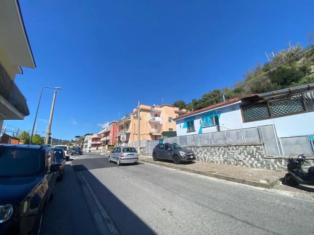 Negozio in Via Raimondo Annecchino 59, Pozzuoli, {3} - Foto 1