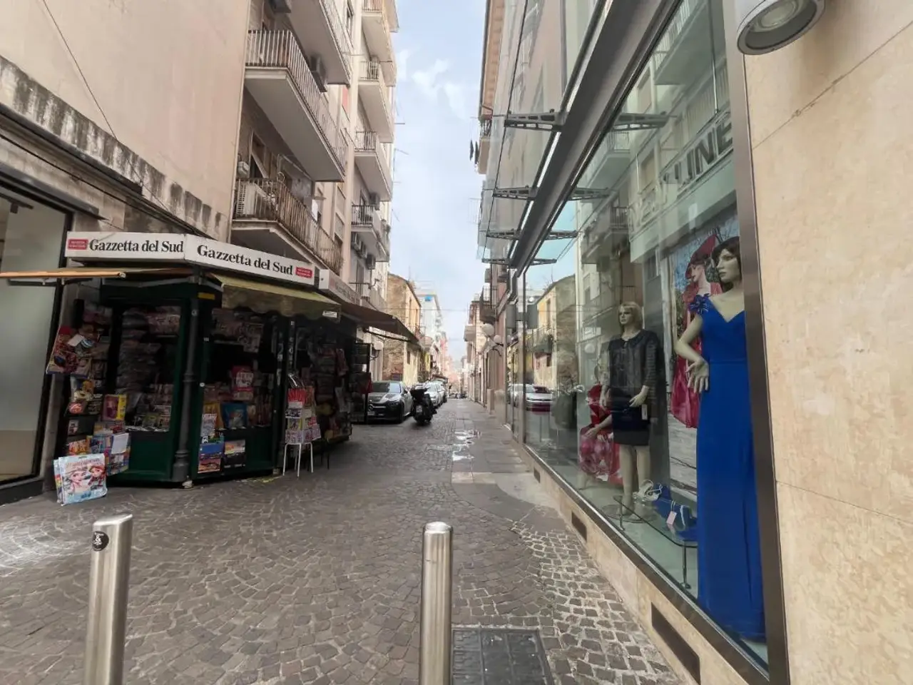 Negozio in Via Francesco Capoderose, Cosenza, {3} - Foto 1