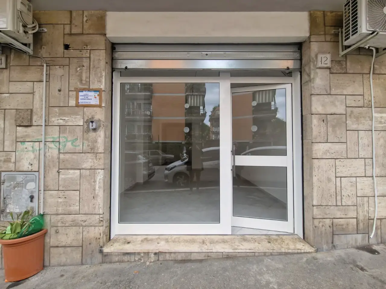 Parrucchiere in Via Ludovico di Breme 12, Roma, {3} - Foto 1