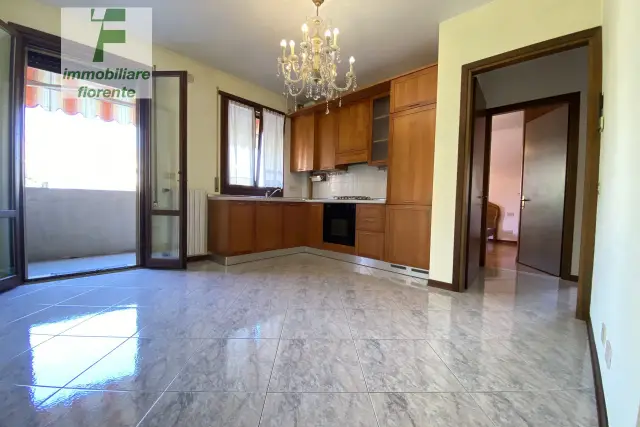 Dreizimmerwohnung in Via Due Palazzi, Padova - Foto 1