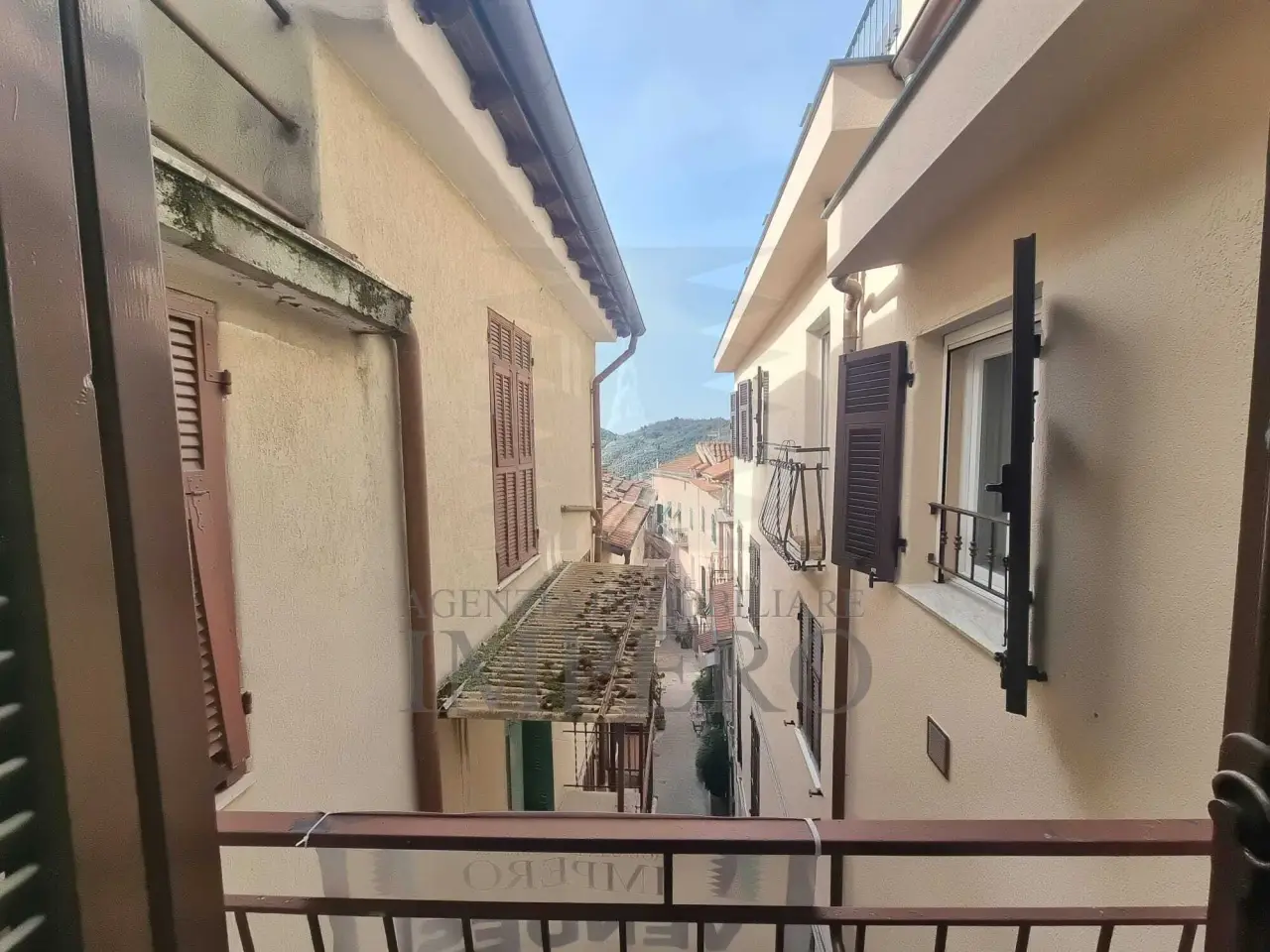 Palazzina commerciale in Via San Michele 22, Perinaldo, {3} - Foto 1