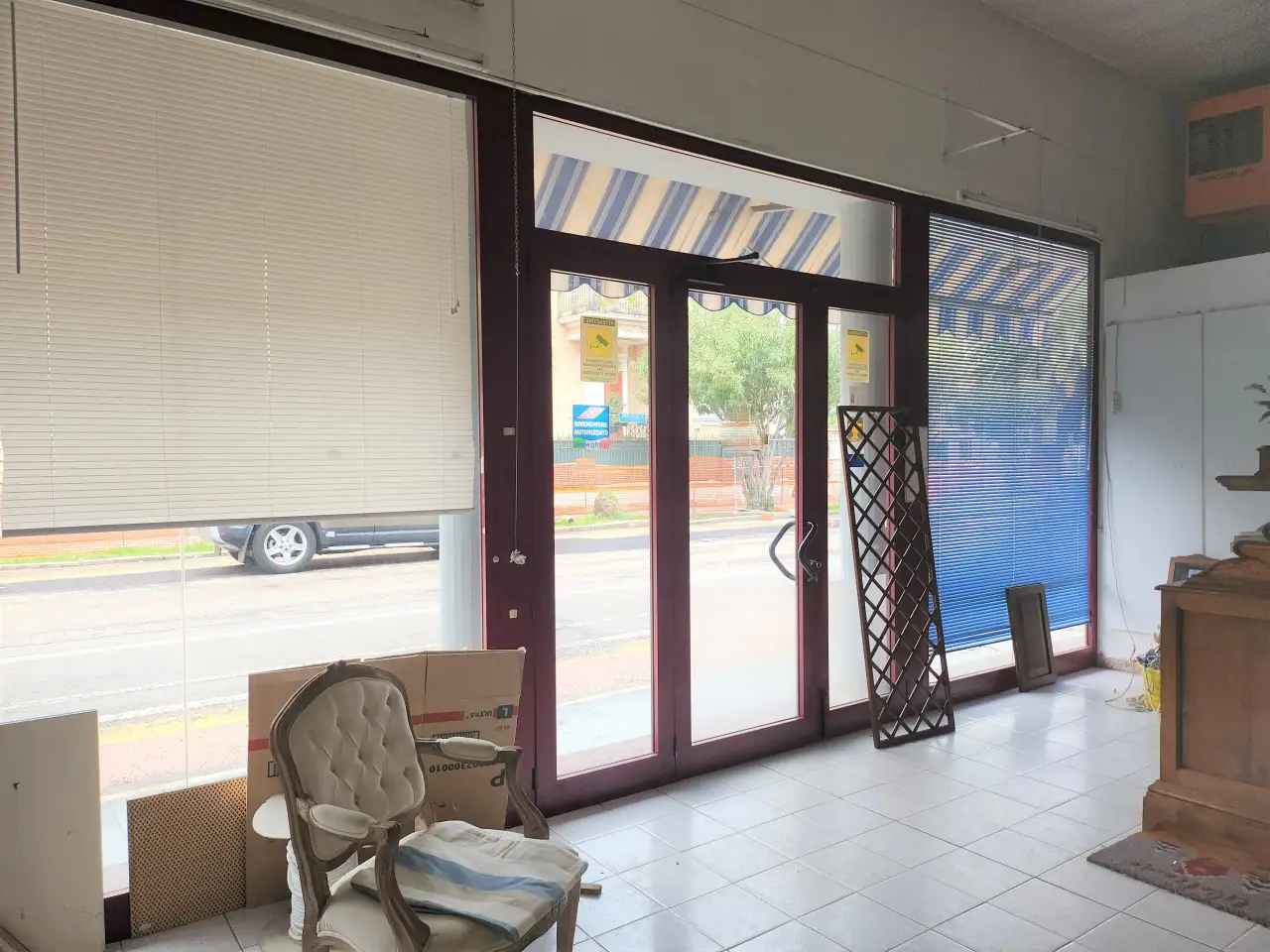 Palazzina commerciale in , San Benedetto Del Tronto, {3} - Foto 2
