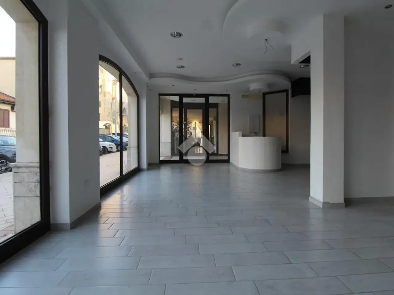 Negozio in Via Nazionale 174, Reggio di Calabria, {3} - Foto 2