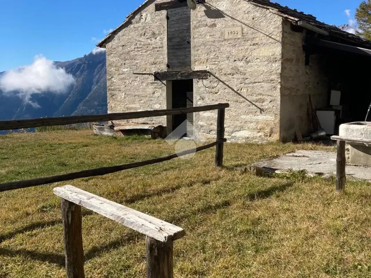 Palazzina commerciale in Località Le Selle, Salbertrand, {3} - Foto 2