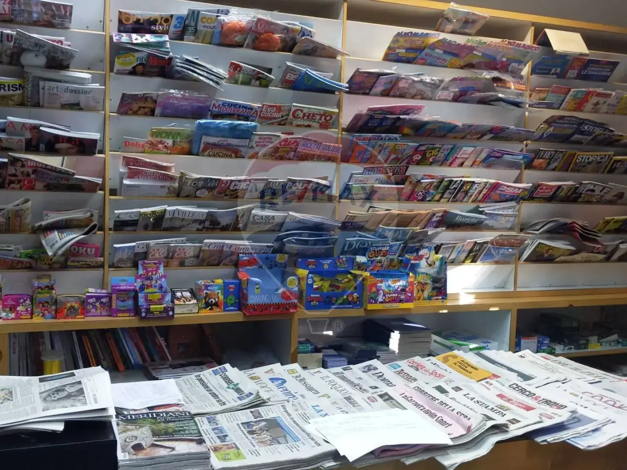 Esercizio commerciale in Via Vittorio Emanuele 35, Castiglione Del Lago, {3} - Foto 2