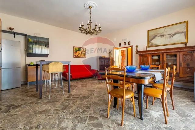 2-room flat in Via San Francesco d'Assisi 5, Bitetto - Photo 1