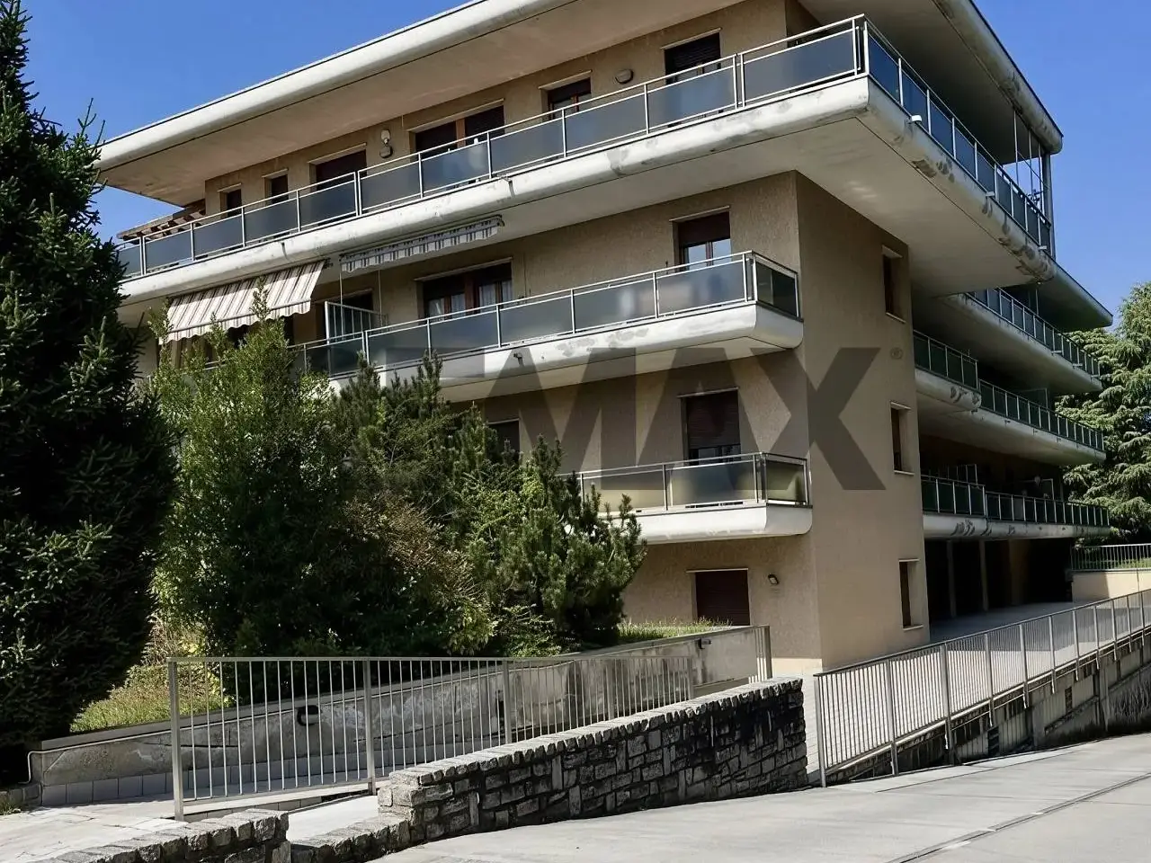 Ufficio in Via Piave 8, Vanzaghello, {3} - Foto 1