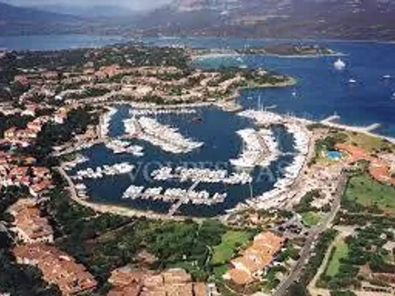 Negozio in Via Porto Rotondo, Olbia, {3} - Foto 2