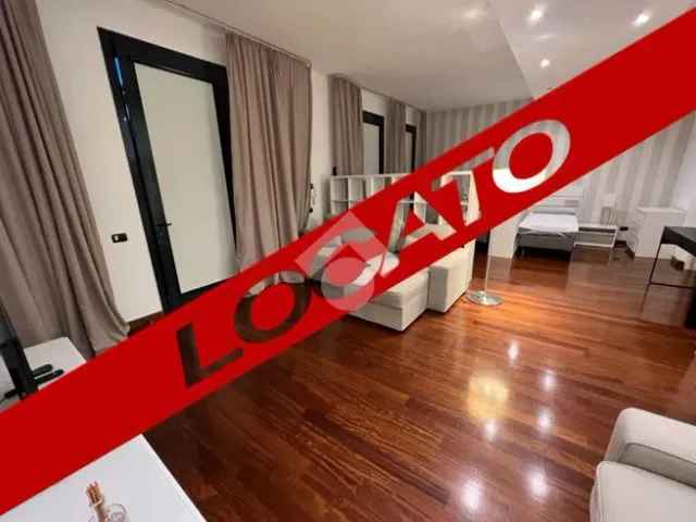 Loft in Alzaia Naviglio Pavese 20, Milano - Foto 1