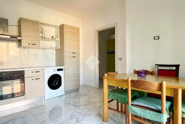 3-room flat in Via Pordenone 2, Baranzate - Photo 1