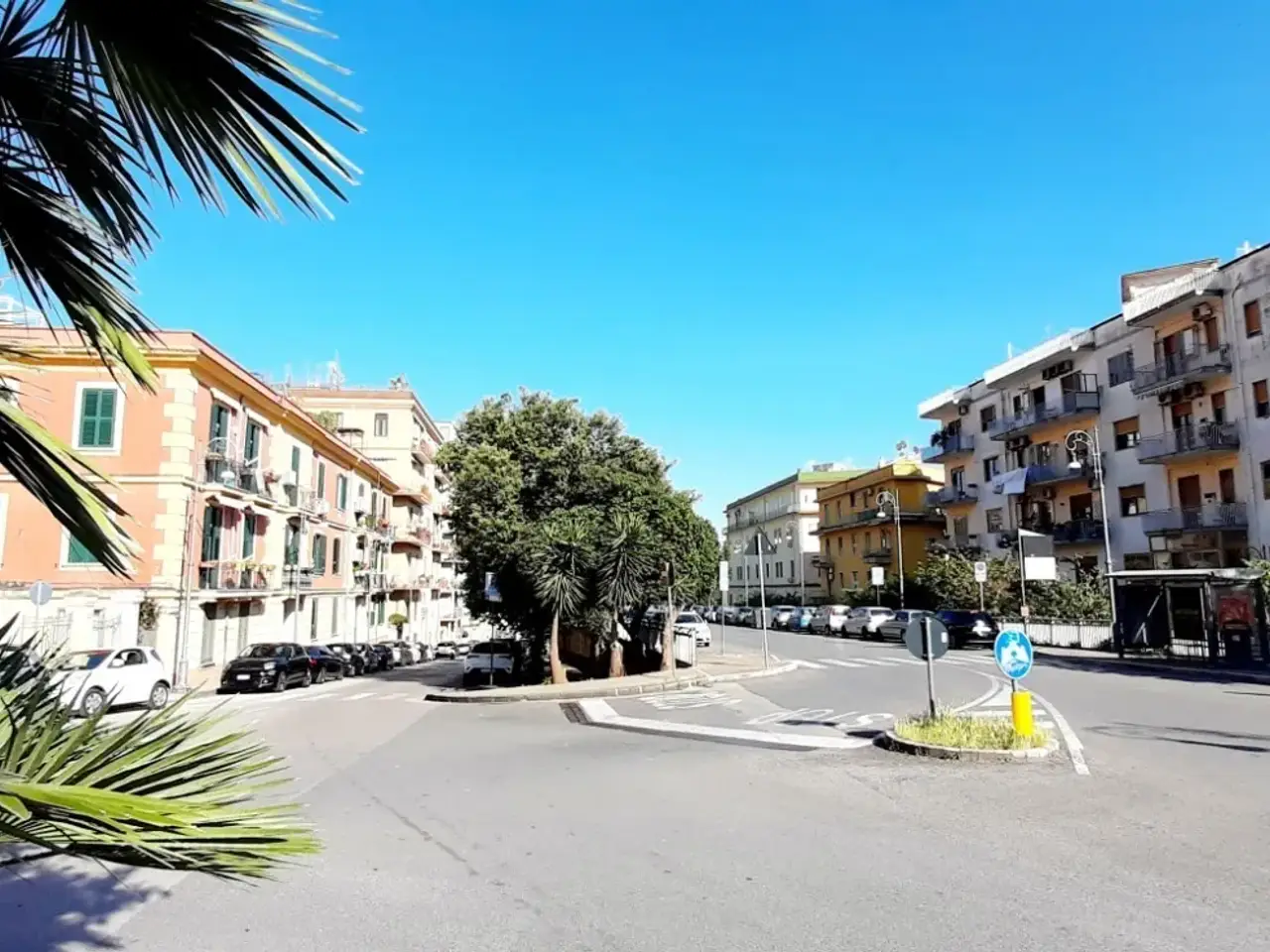 Negozio in Via Sant'Eremita 27, Salerno, {3} - Foto 1