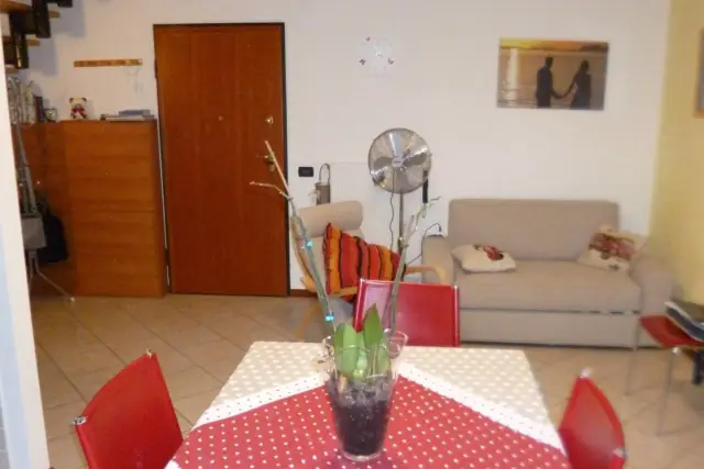 3-room flat in Via Sernaglia della Battaglia, Paese - Photo 1