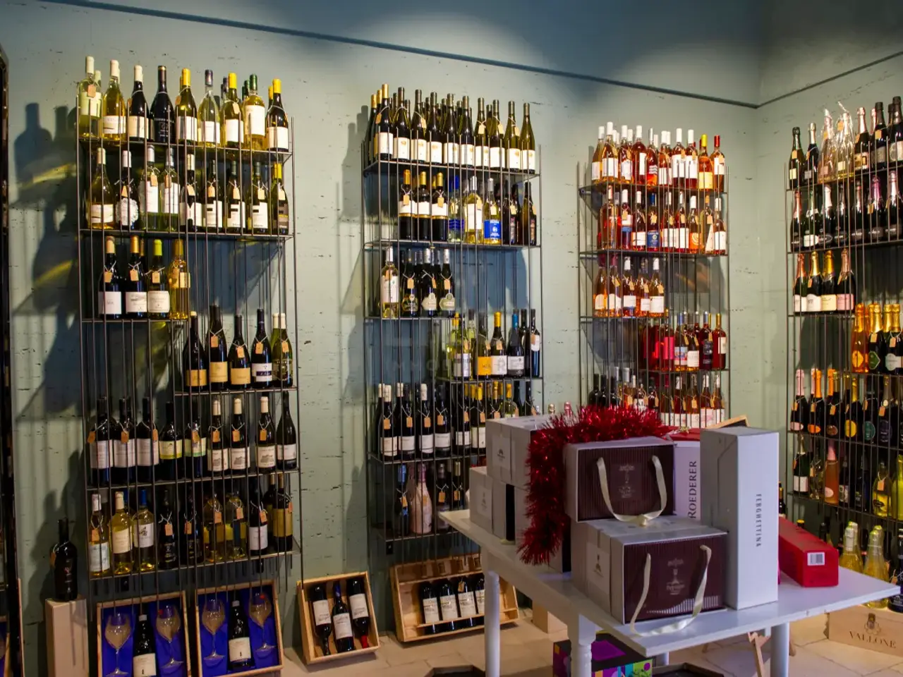 Enoteca in Via Ricciotti 9, Monopoli, {3} - Foto 2